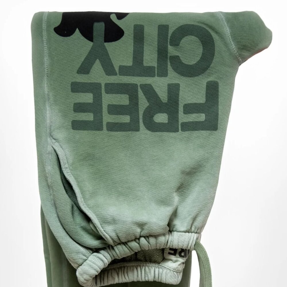 FREECITY LARGE Sunfades Pocket Sweatpant - Joshua Tree